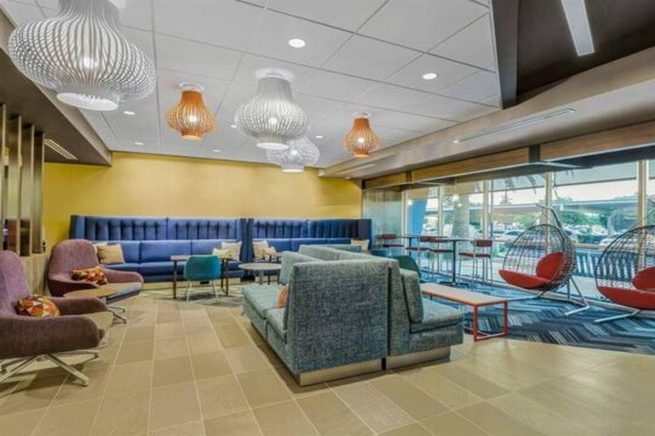 Hotel Tru By Hilton Lathrop Extérieur photo