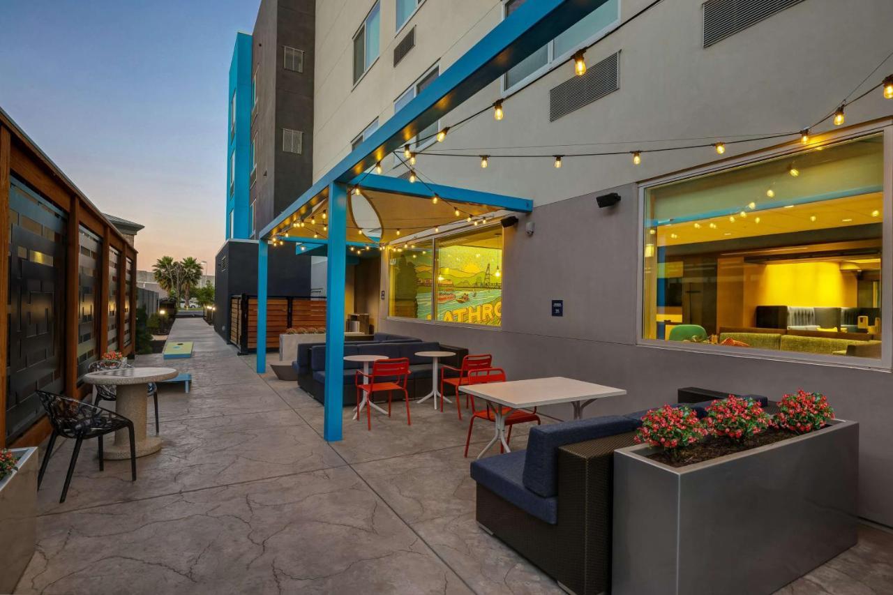 Hotel Tru By Hilton Lathrop Extérieur photo