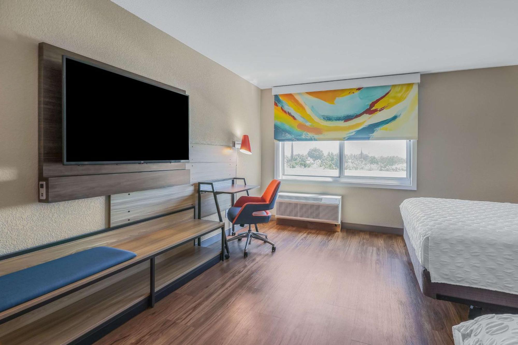 Hotel Tru By Hilton Lathrop Extérieur photo