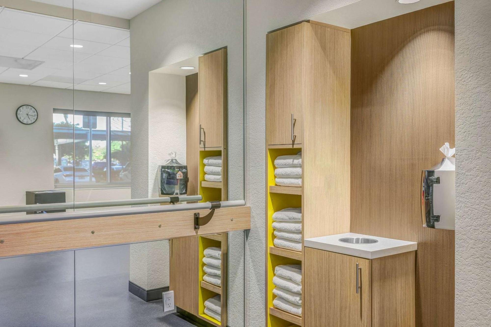 Hotel Tru By Hilton Lathrop Extérieur photo